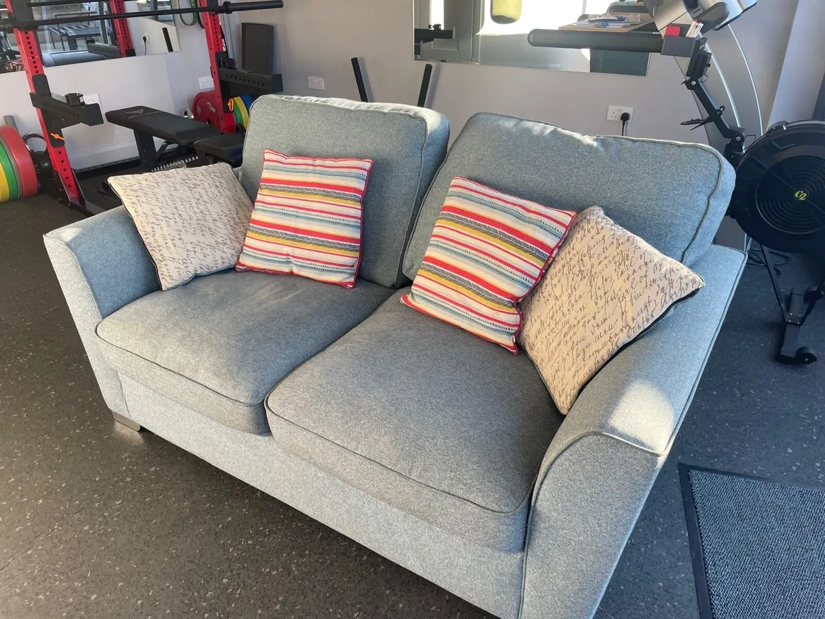Sofa / couch 3 seater teal - great condition - Image 3