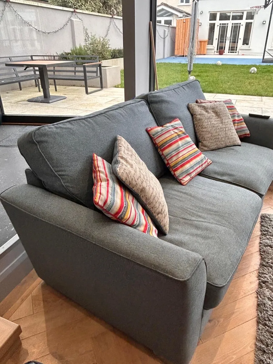 Sofa / couch 3 seater teal - great condition - Image 4