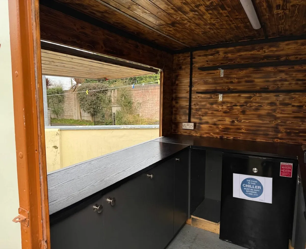 Food trailer truck - Image 4
