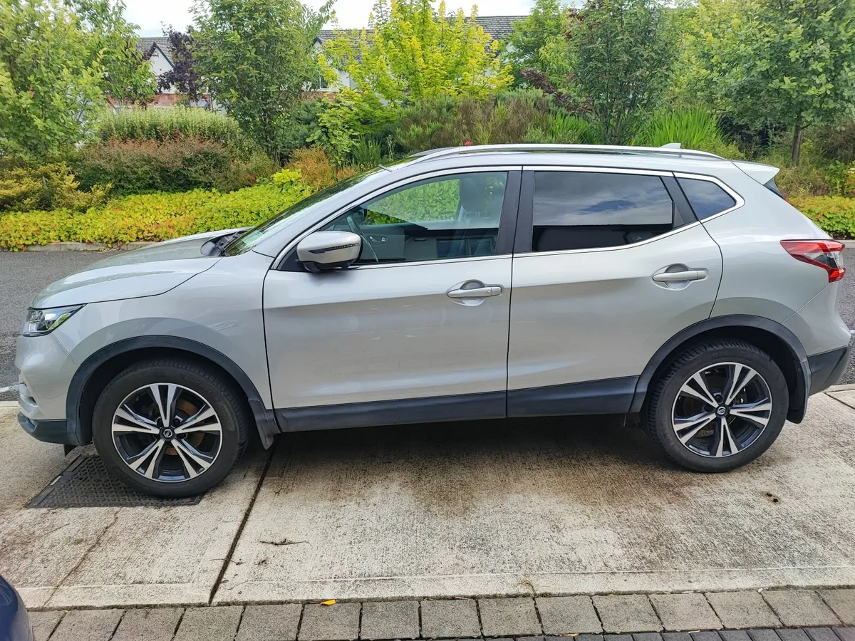 Nissan Qashqai SV Premium 2019 - Image 1