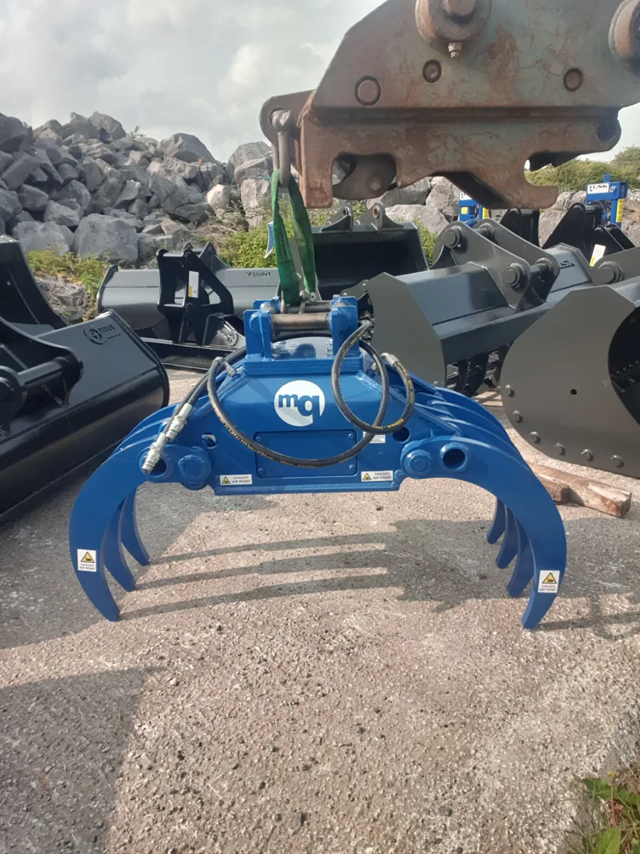 Hydraulic grabs - Image 4