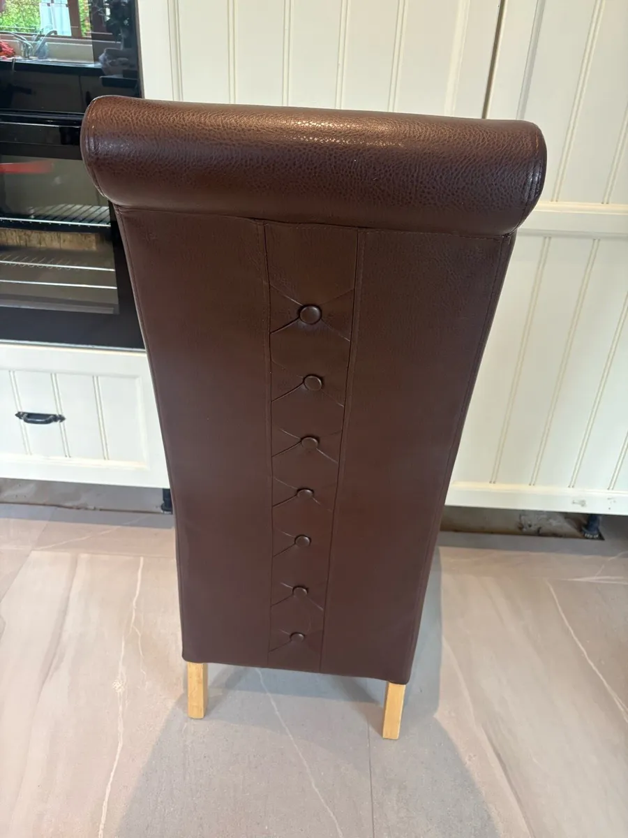6 brown kitchen chairs - Image 2