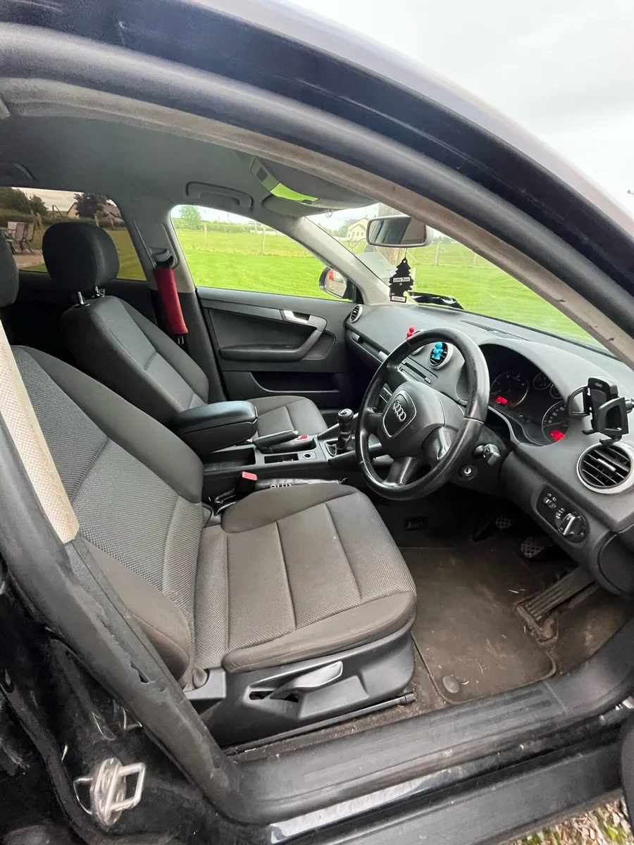 Car - Image 4