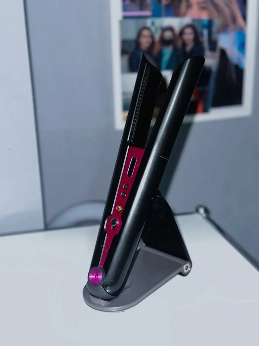 Dyson Corrale straightener - Image 2