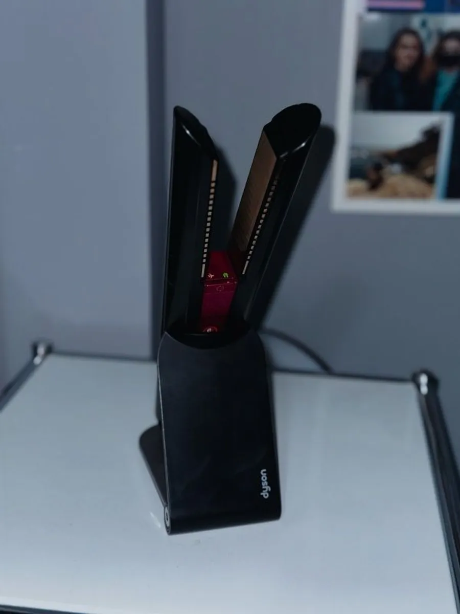 Dyson Corrale straightener - Image 3