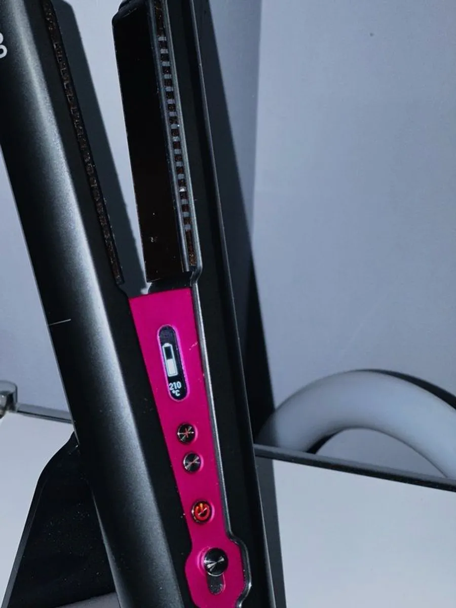Dyson Corrale straightener - Image 4