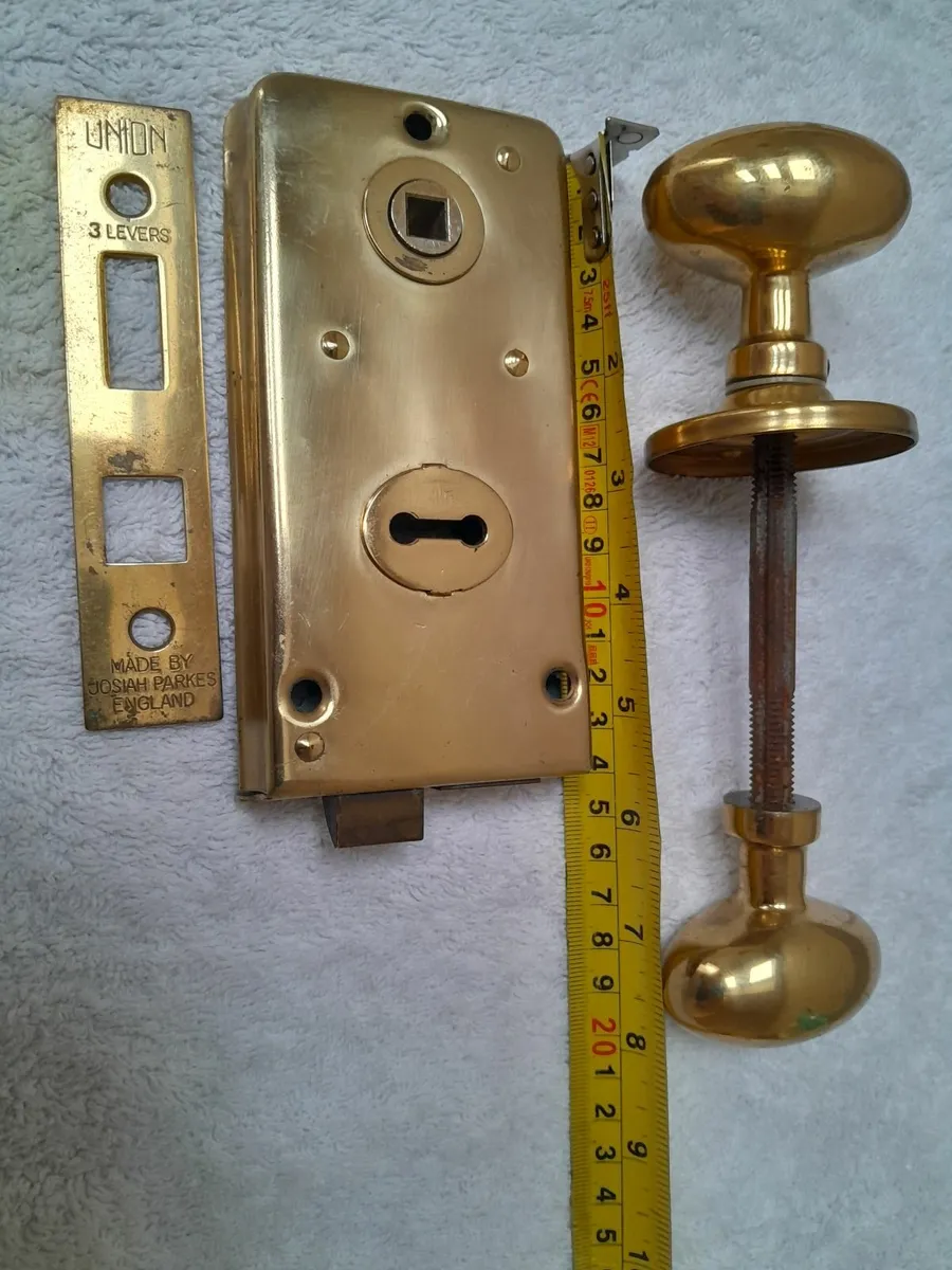 Door Knobs and Lock Brass - Image 1
