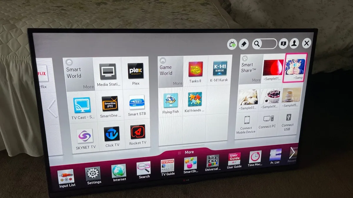 47 inch Smart LG TV with Wall Mount Bracket - Image 4