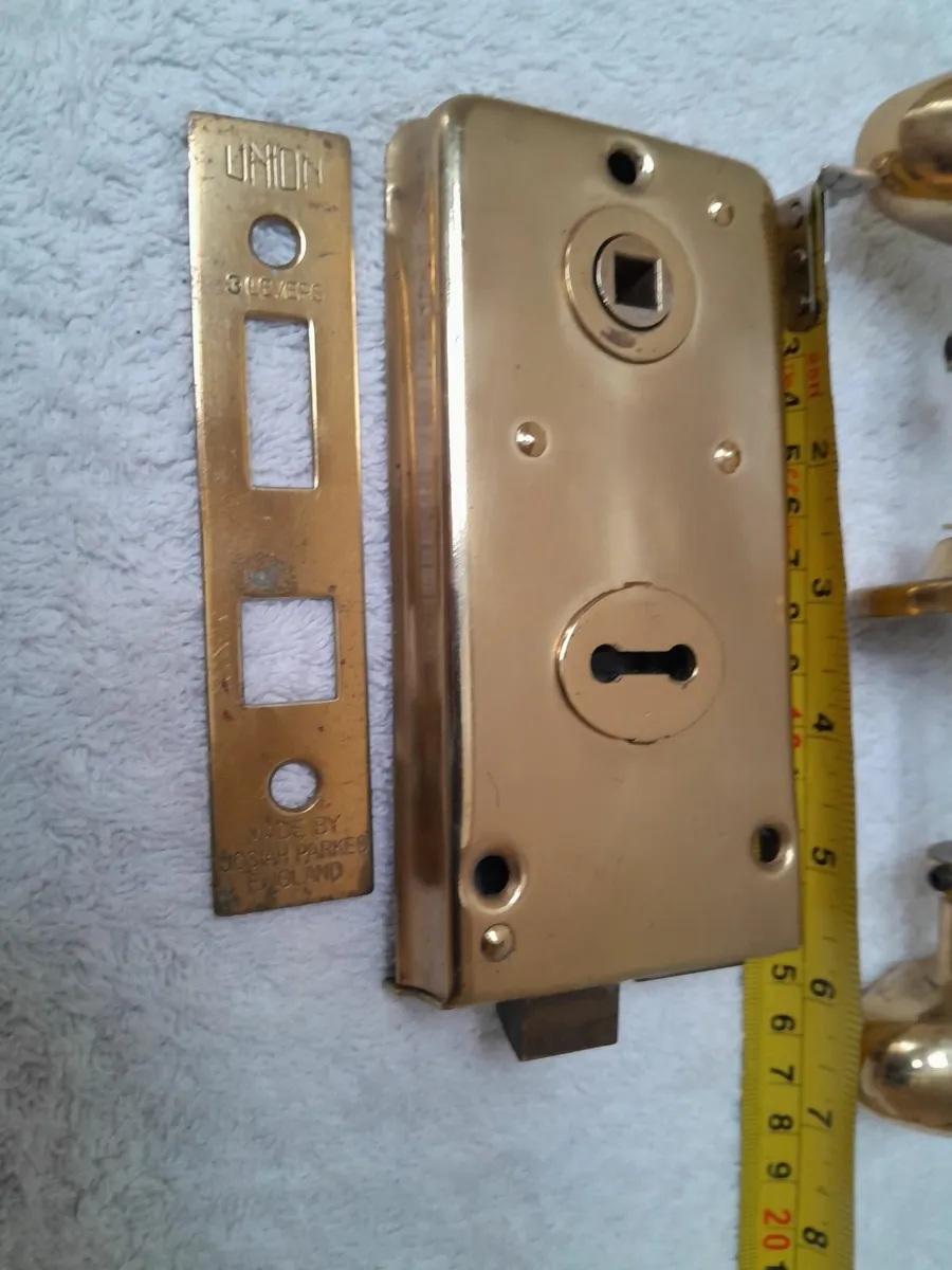 Door Knobs and Lock Brass - Image 2