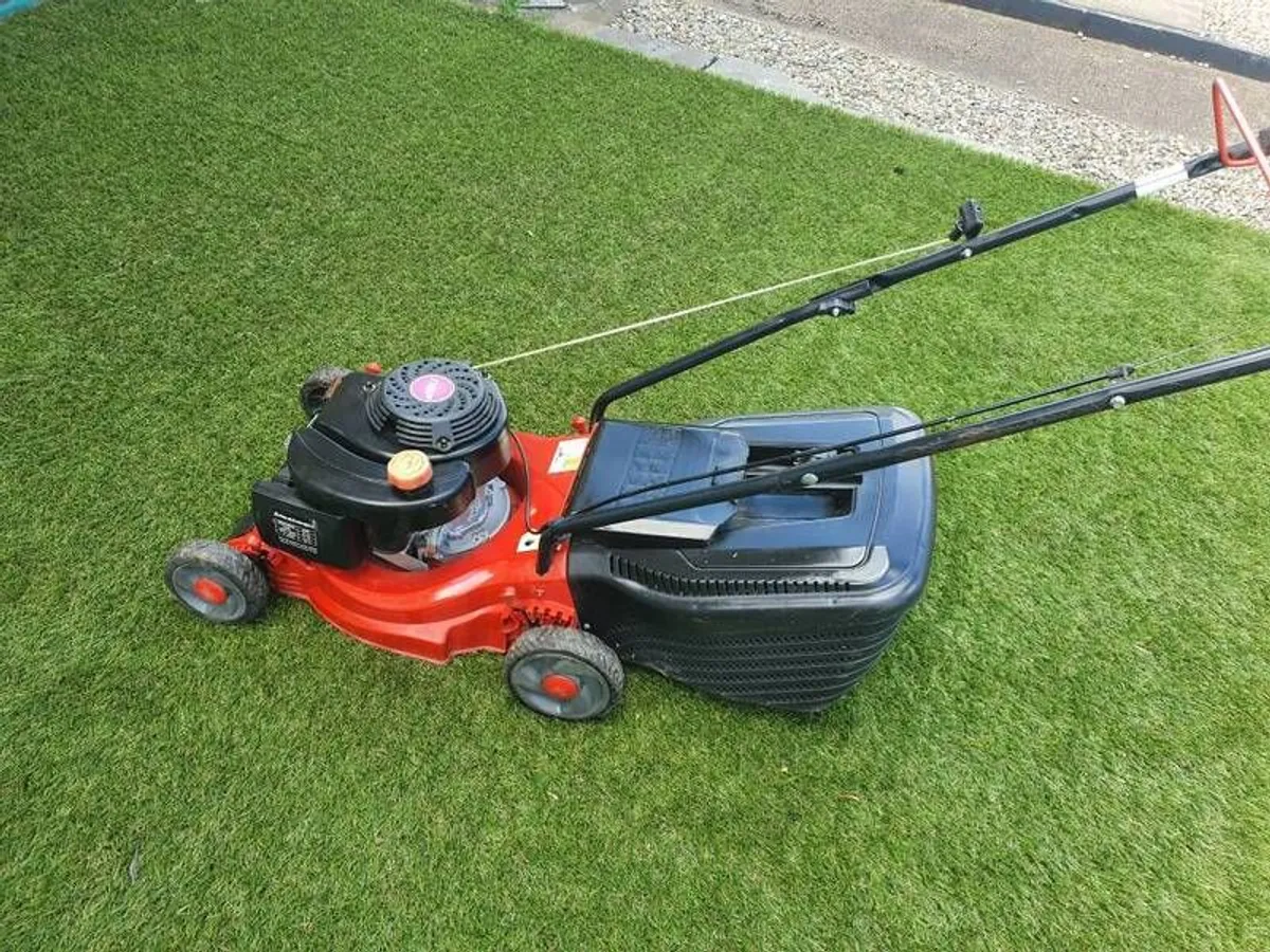 petrol lawnmower - Image 2
