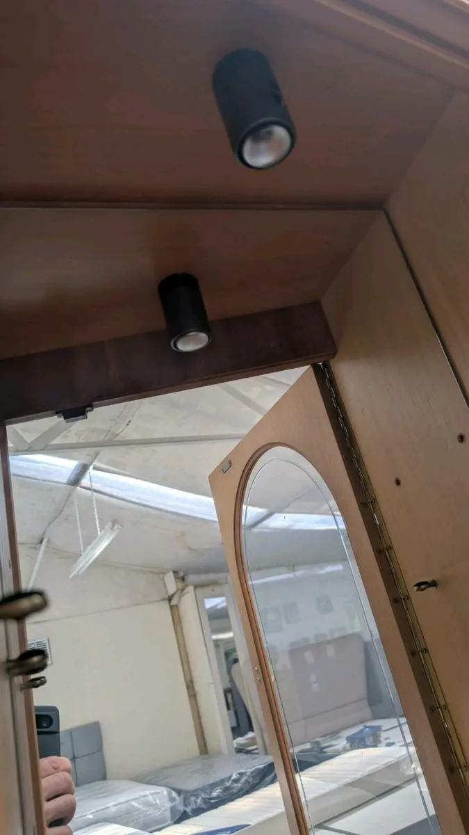 Dresser Side Unit - Image 4