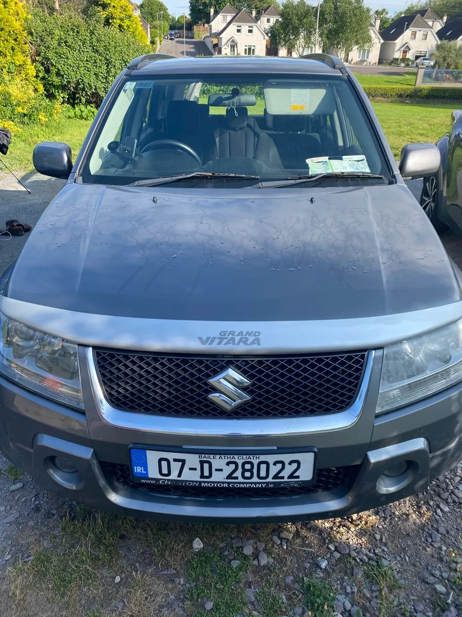 Suzuki Grand Vitara 4x4 excellent mileage - Image 1
