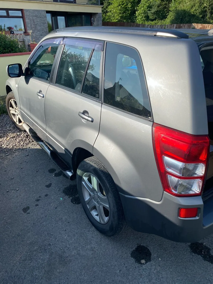 Suzuki Grand Vitara 4x4 excellent mileage - Image 3