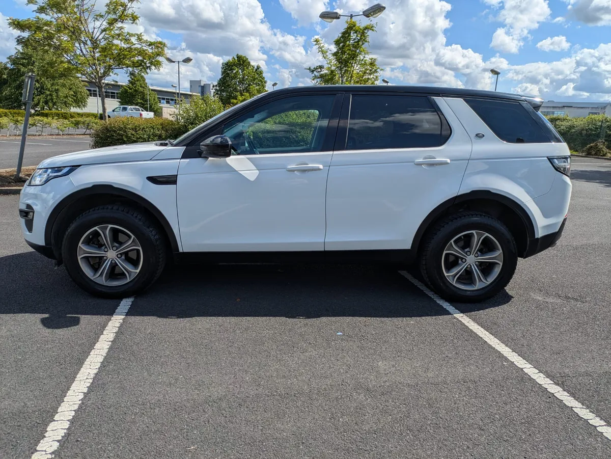 2017 LAND ROVER DISCOVERY SPORT 2.0 TD4 SE AUTO - Image 4
