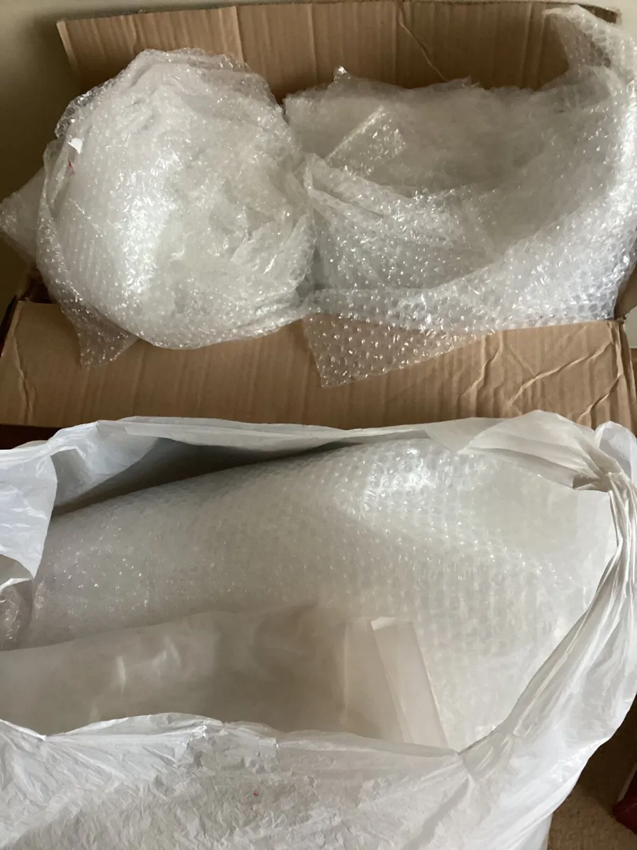 Moving boxes and protective wrap - Image 2