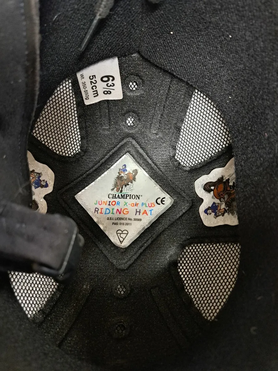 Horse riding helmet - Image 3