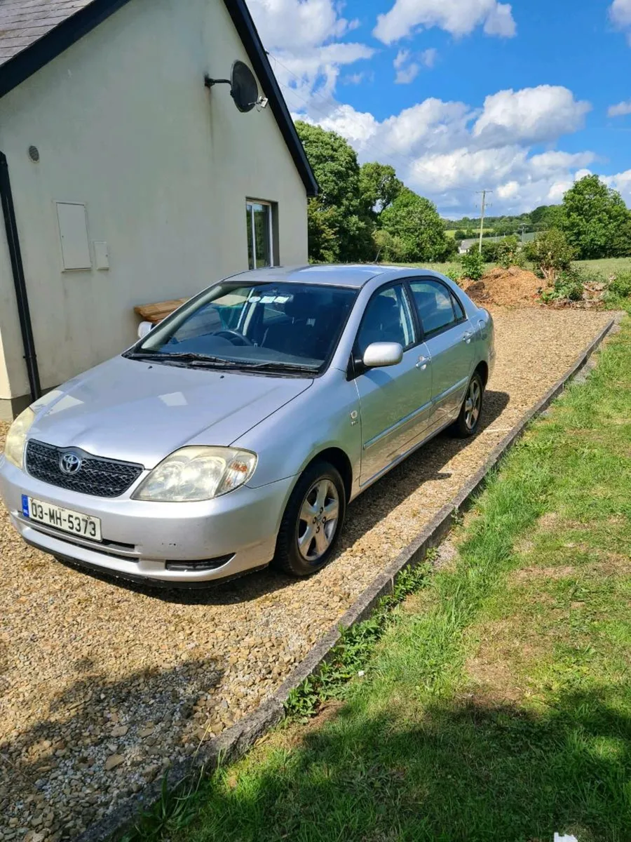 Toyota corolla - Image 3