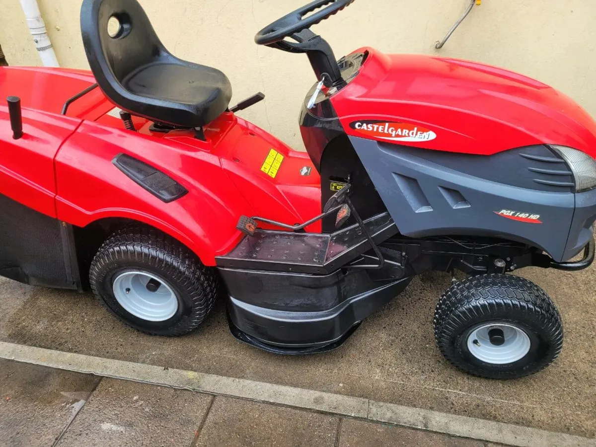 2016 castlegarden lawnmower - Image 2