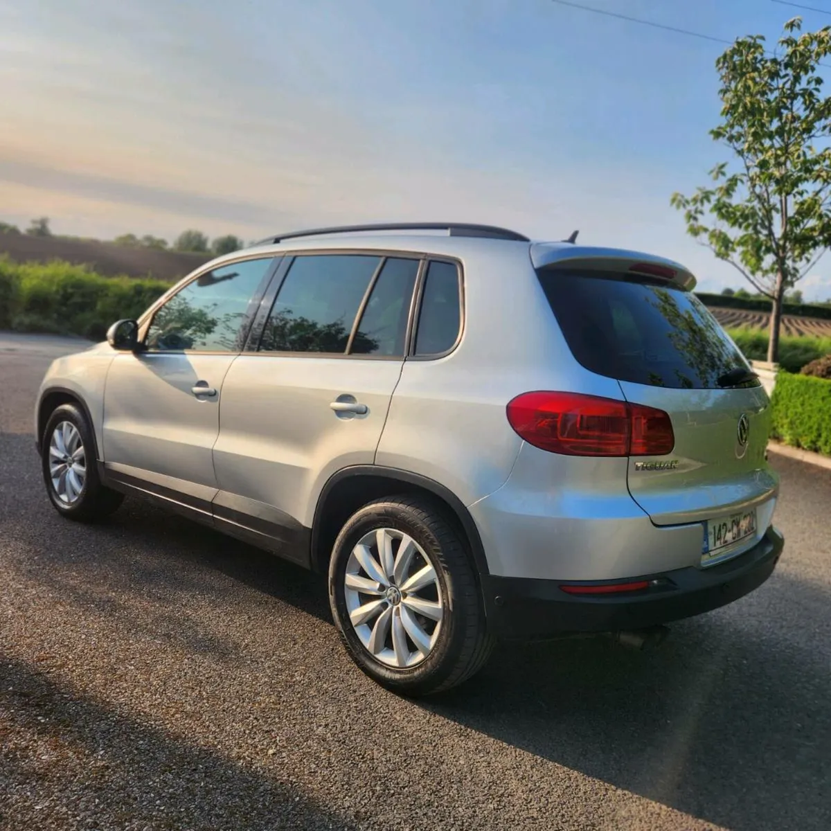 142 vw tiguan 2.0tdi high line €7250 - Image 4