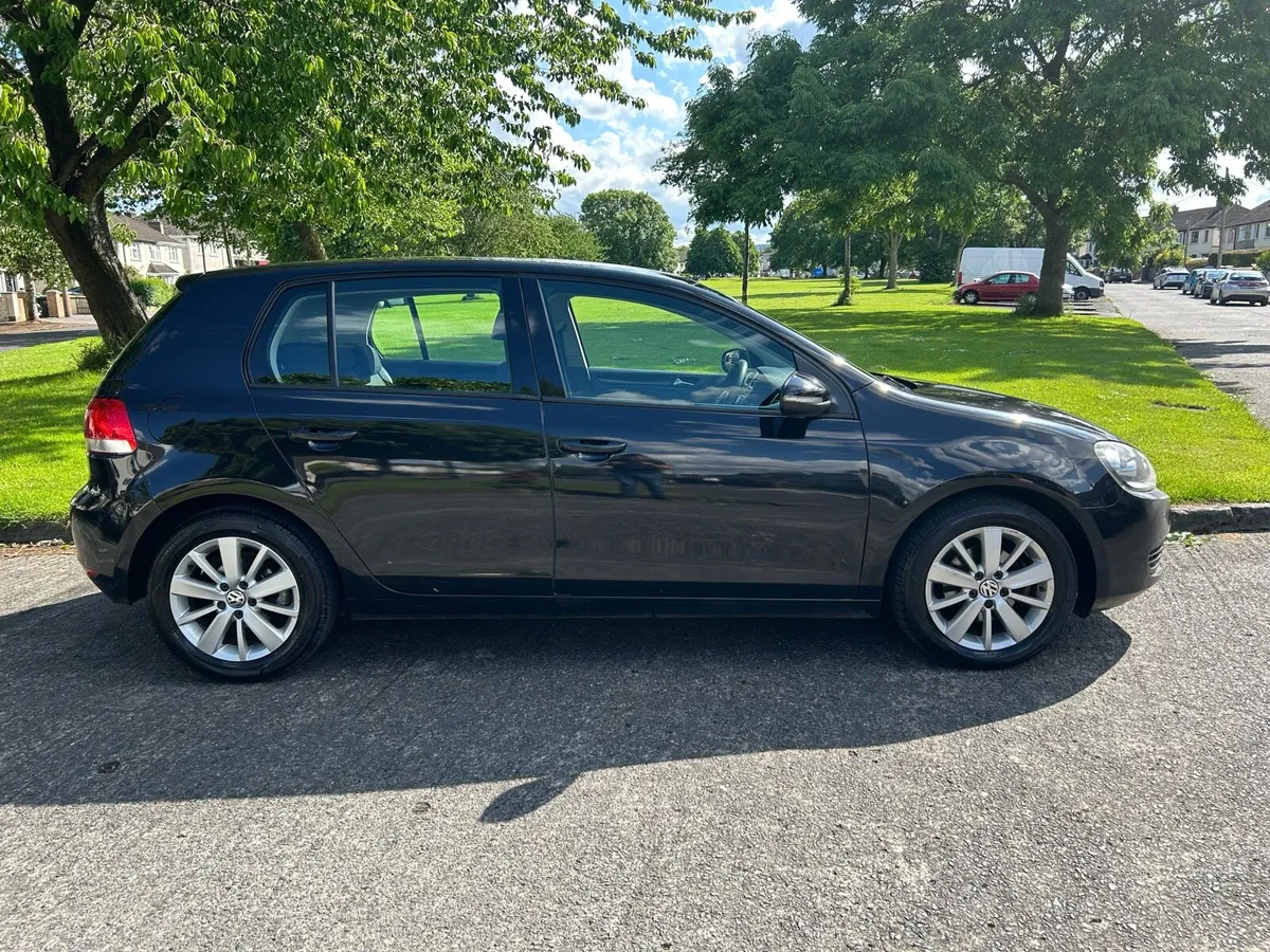 2011 Volkswagen Golf 1.6 TDI // NCT & TAX - Image 2