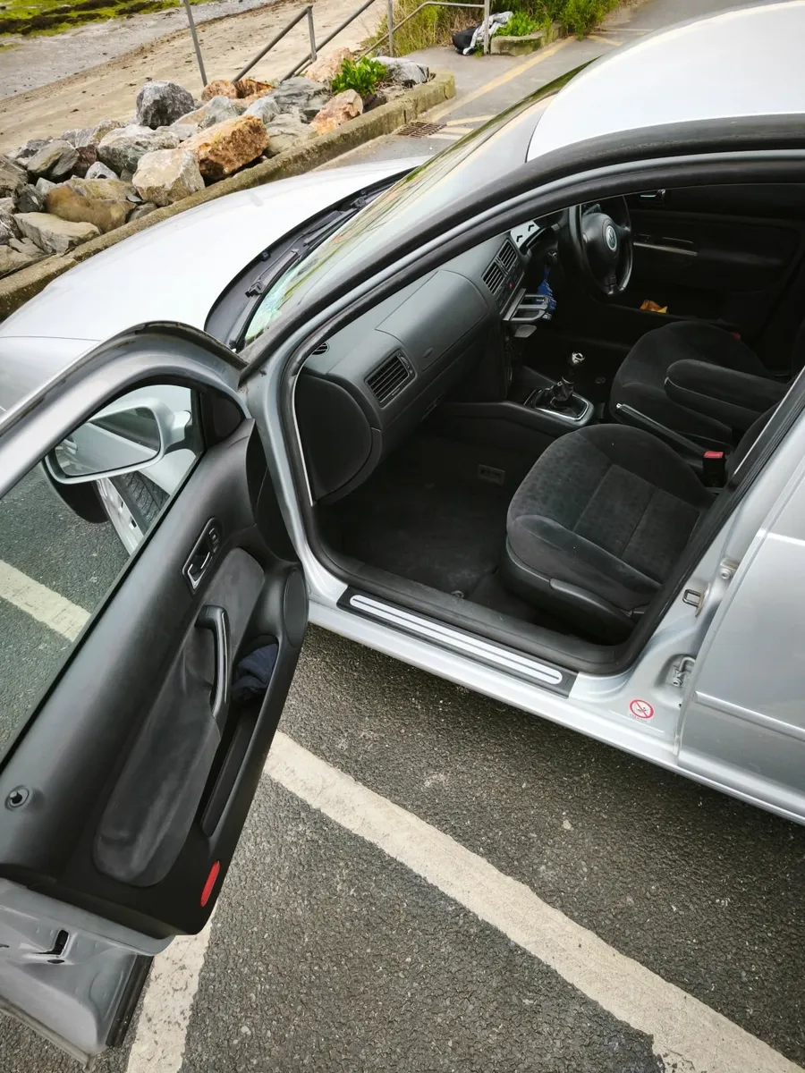 Volkswagen Bora 2005 - Image 4