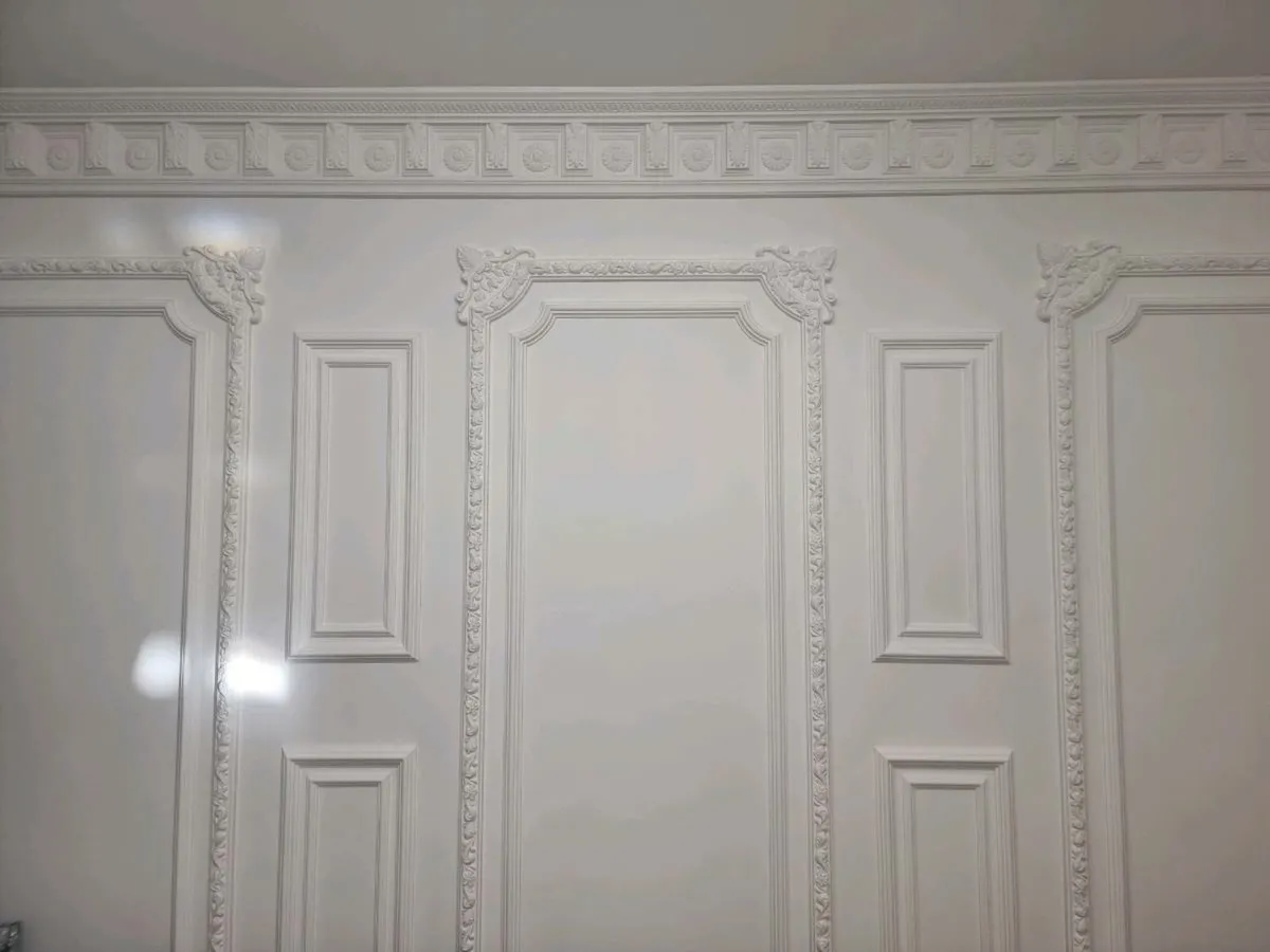 Coving, mouldings, ceiling roses, Pilasters - Image 1