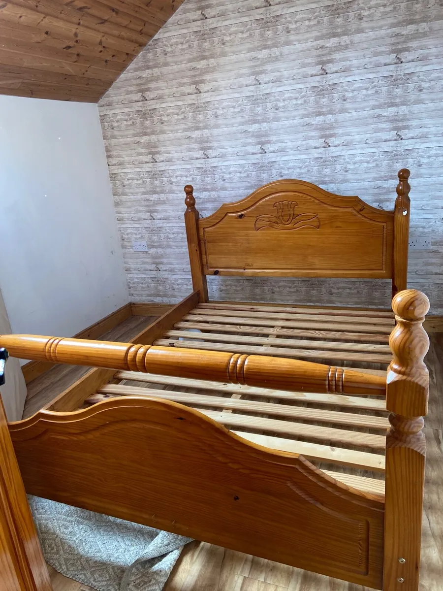 Double bed - Image 2