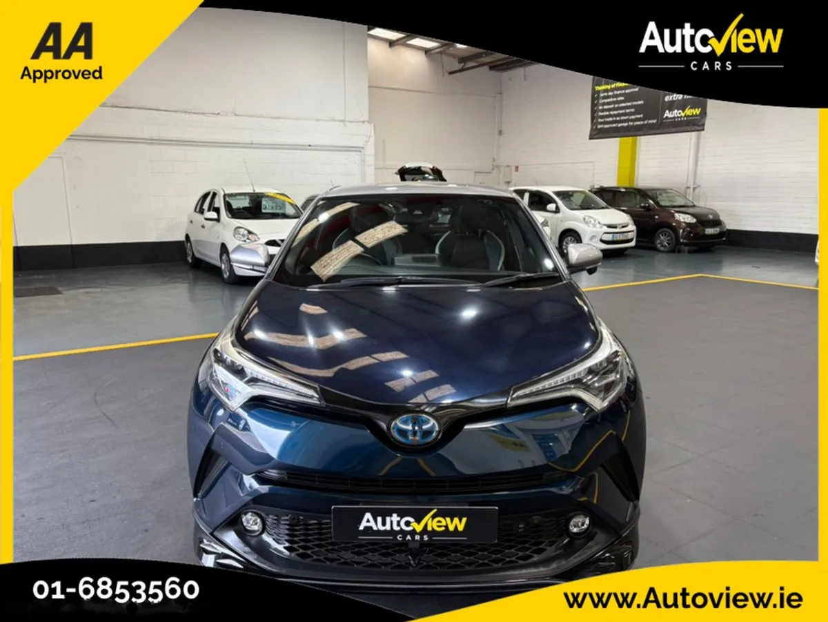 Toyota C-HR Two-tone 1.8 Self-charging Hybrid. AA - Image 4