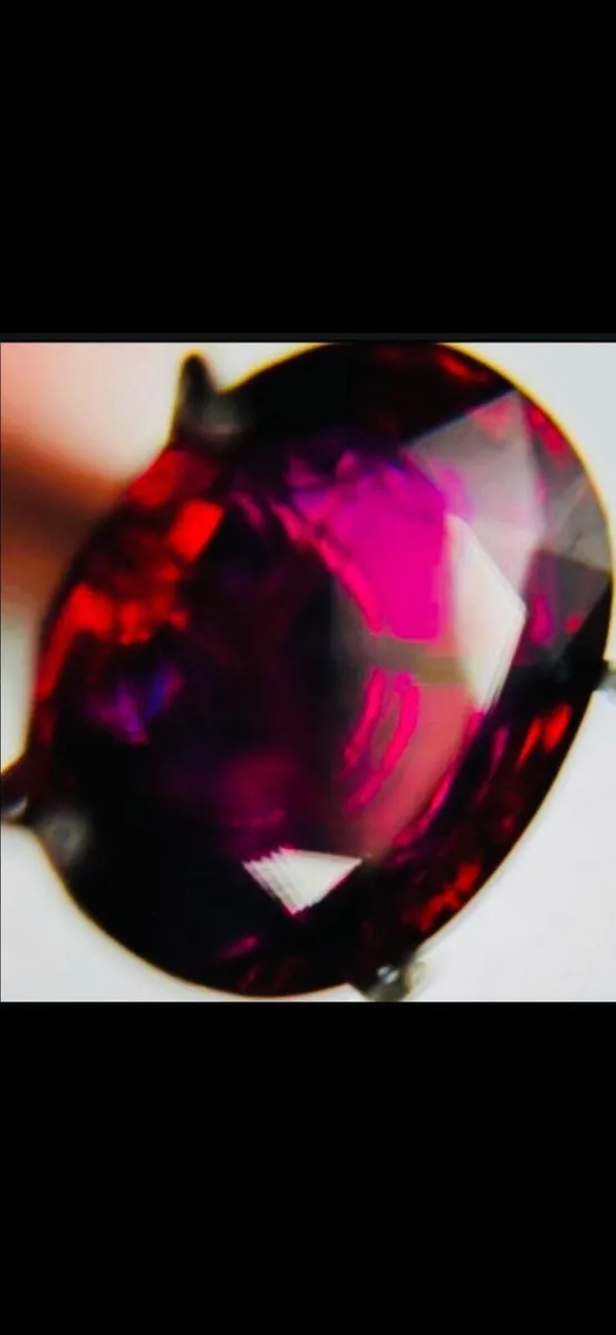 Vivid Red Ruby 3.04 ct Guild Report - Image 3