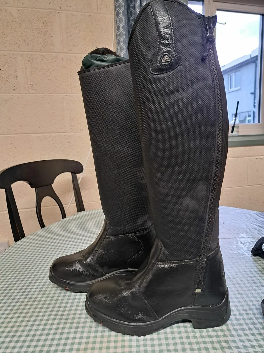 Horse riding boots - Image 1