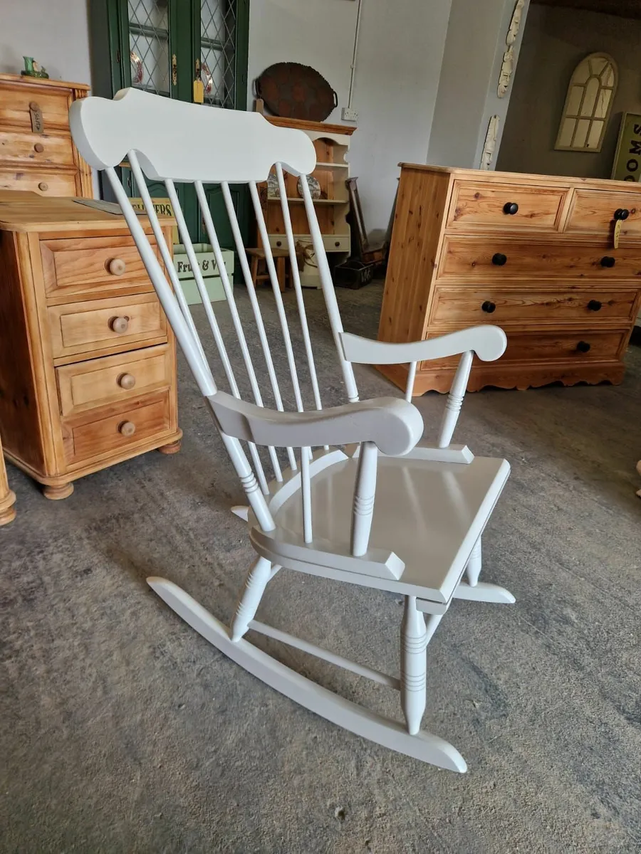 Vintage oak rocking chair - Image 2