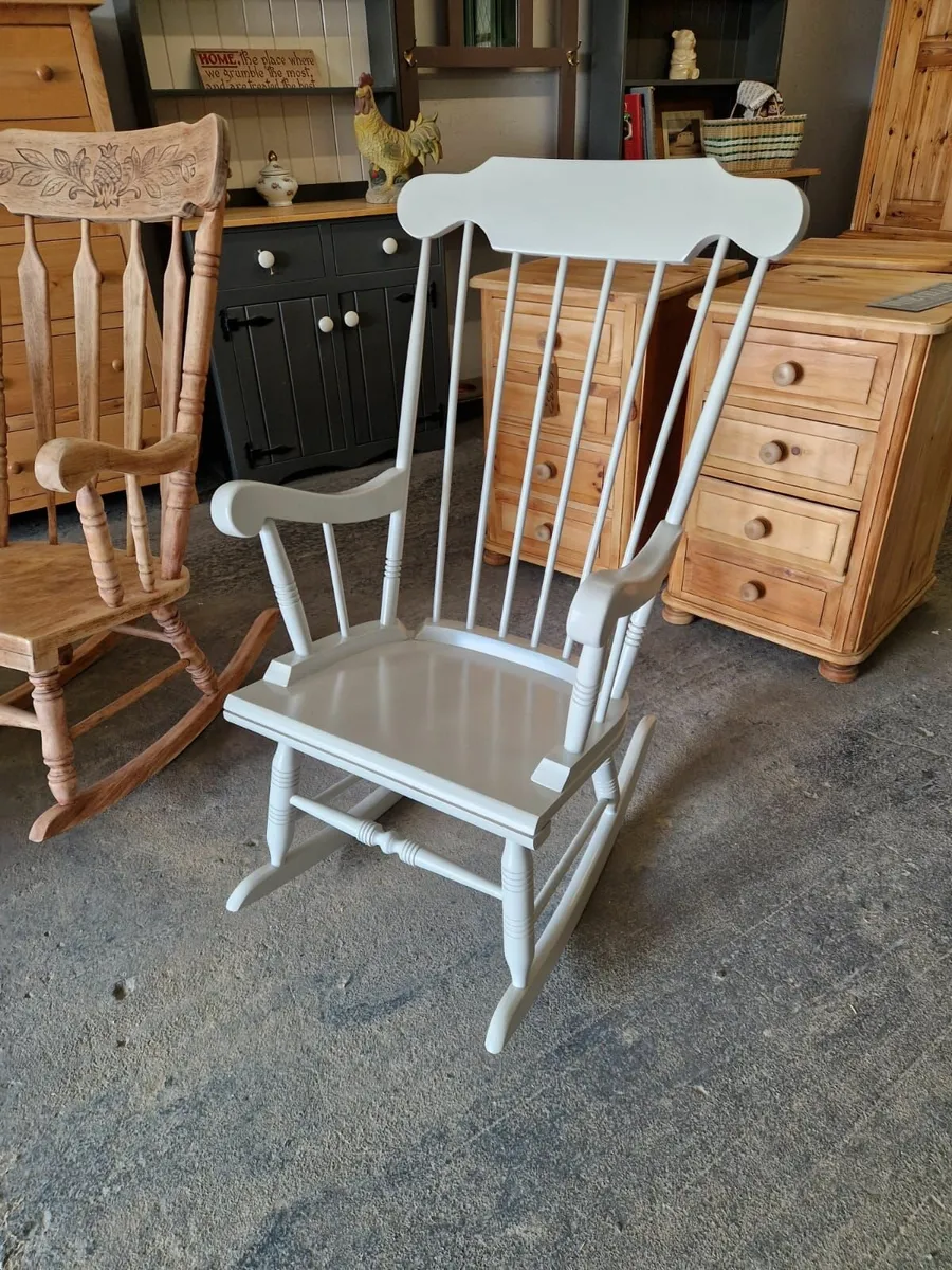 Vintage oak rocking chair - Image 1