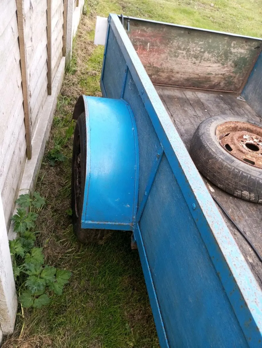 Trailer for sale.

Length :167cm
Width :99cm
Heigh - Image 2