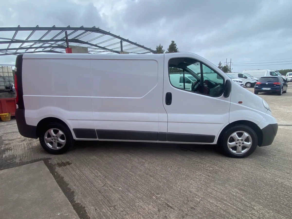2012 TRAFFIC/VIVARO CVRT DELIVERY - Image 2