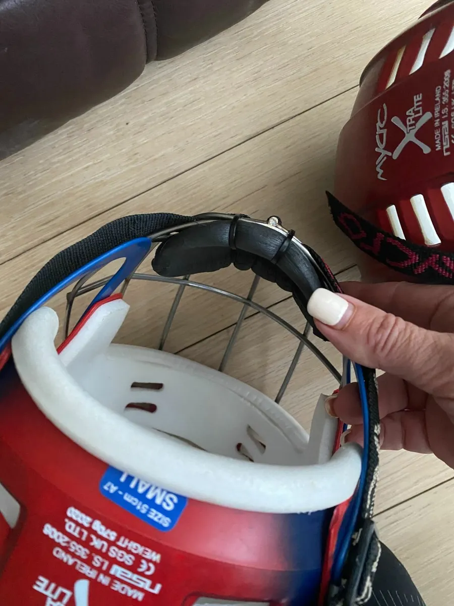 Hurling Helmets - Image 2