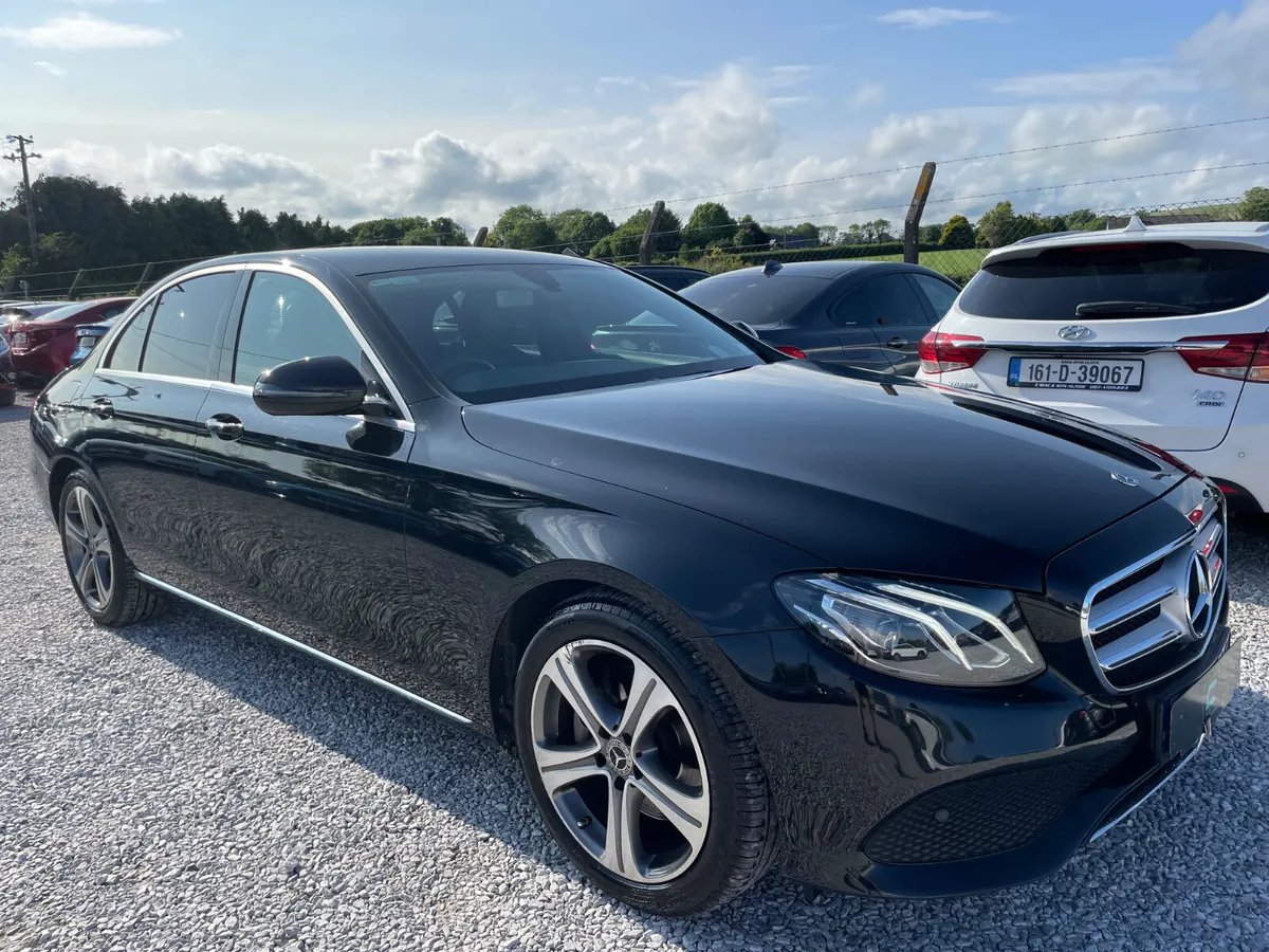 Mercedes-Benz E220 - Image 2