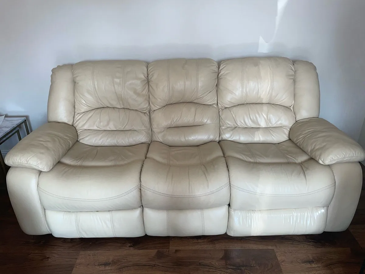 Cream Leather 3 Seater & 2 Seater Couch - Image 3