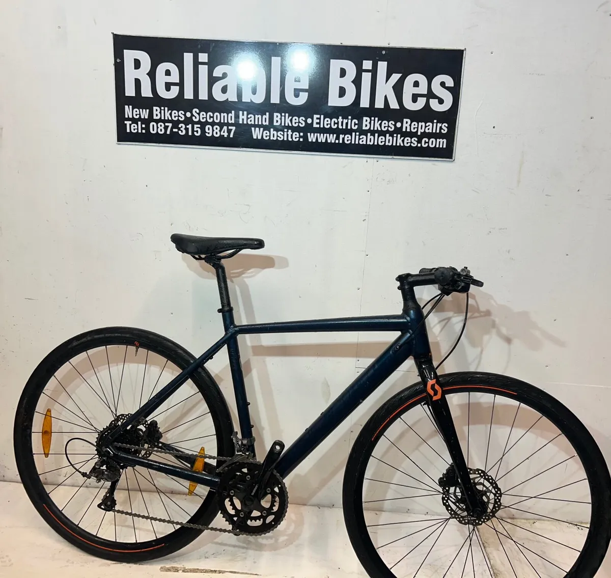 Scott hybrid bike ❗️Open 7 Days ❗️ - Image 1