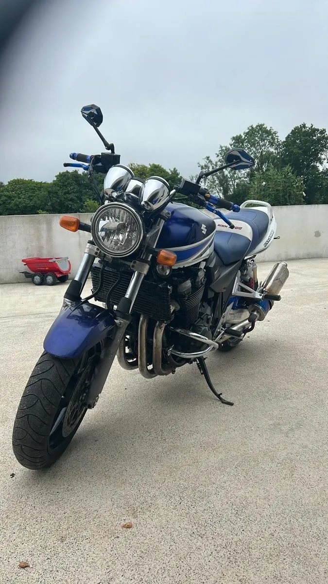 Suzuki GSX1400 2004 - Image 1