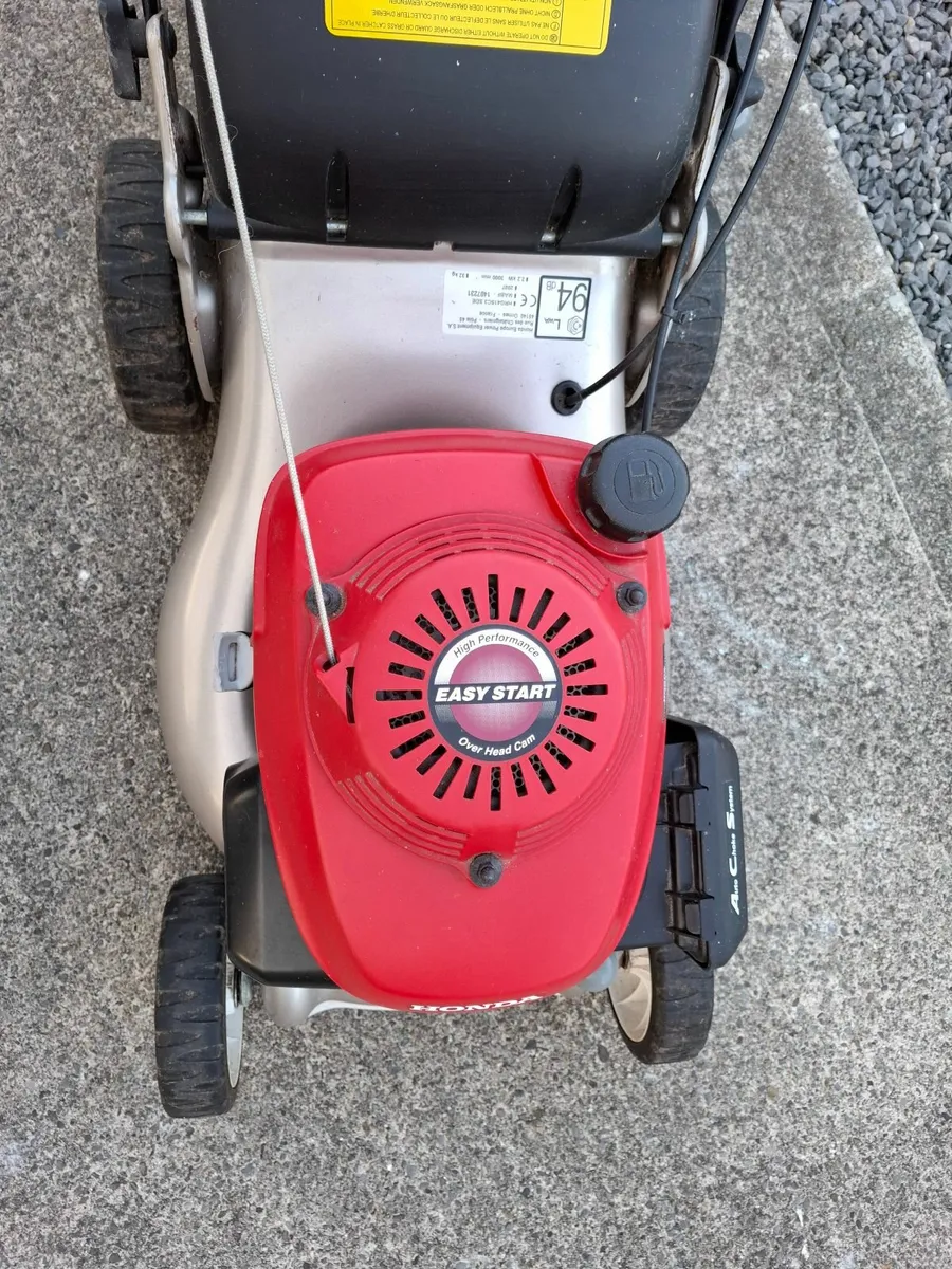 Honda Izy Hrg415c2sde Self Prop. 16" Cut - As New - Image 3