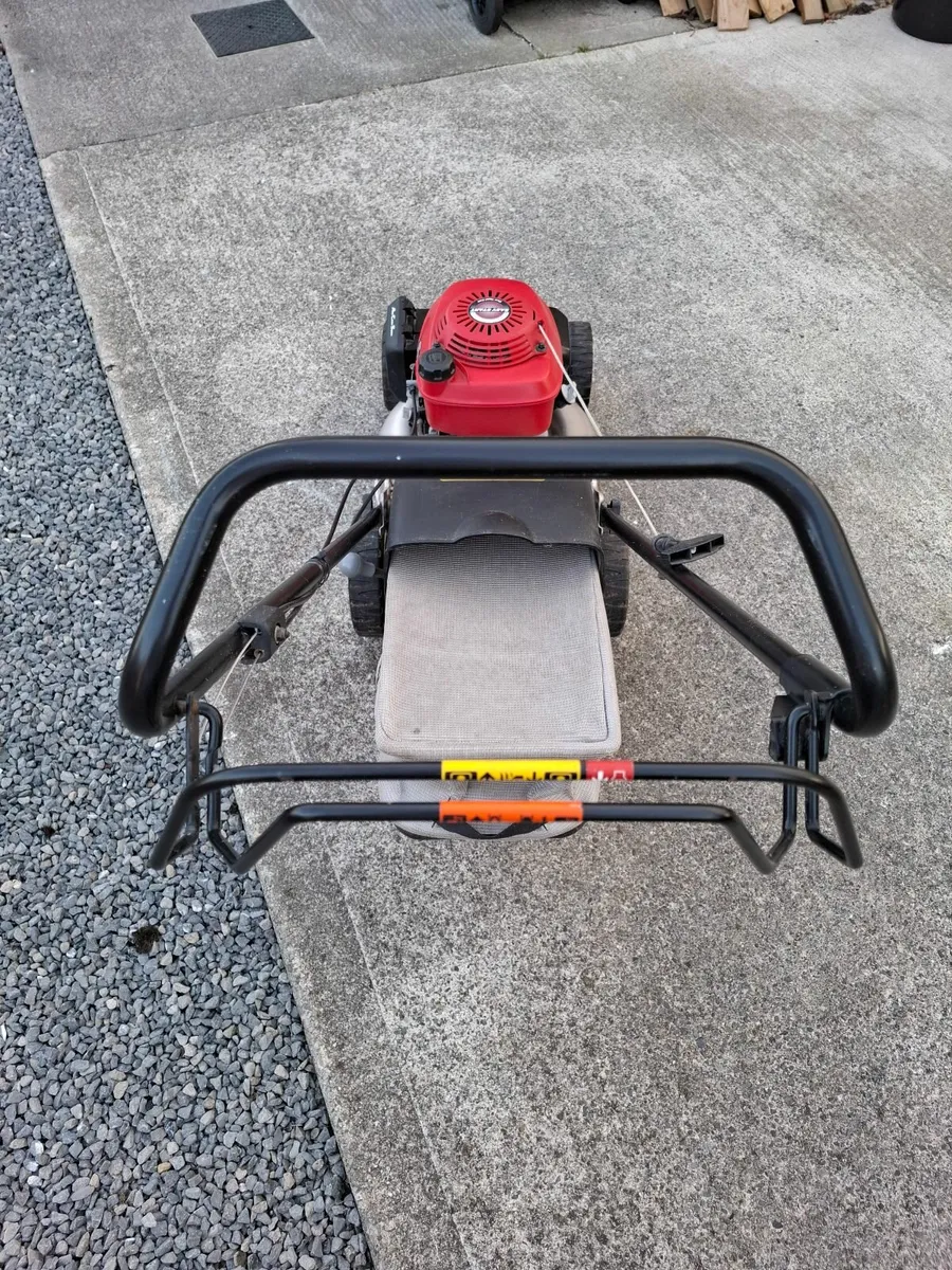 Honda Izy Hrg415c2sde Self Prop. 16" Cut - As New - Image 4