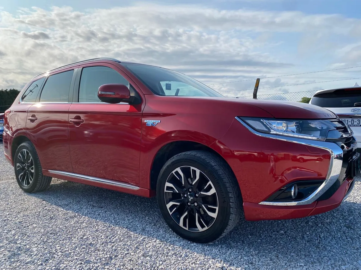 Mitsubishi Outlander 2.0 PHEV AWD - Image 1