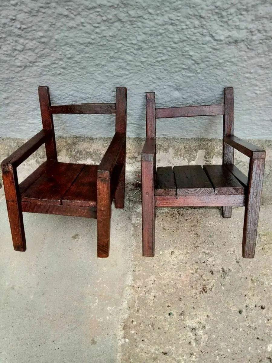 Antique twin rustic Child Chairs - Image 1
