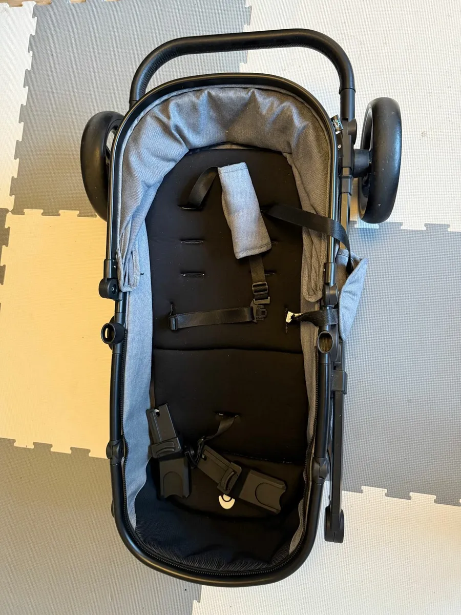Babylo 2-in-1 Travel System Bundle with Car Seat - Image 4