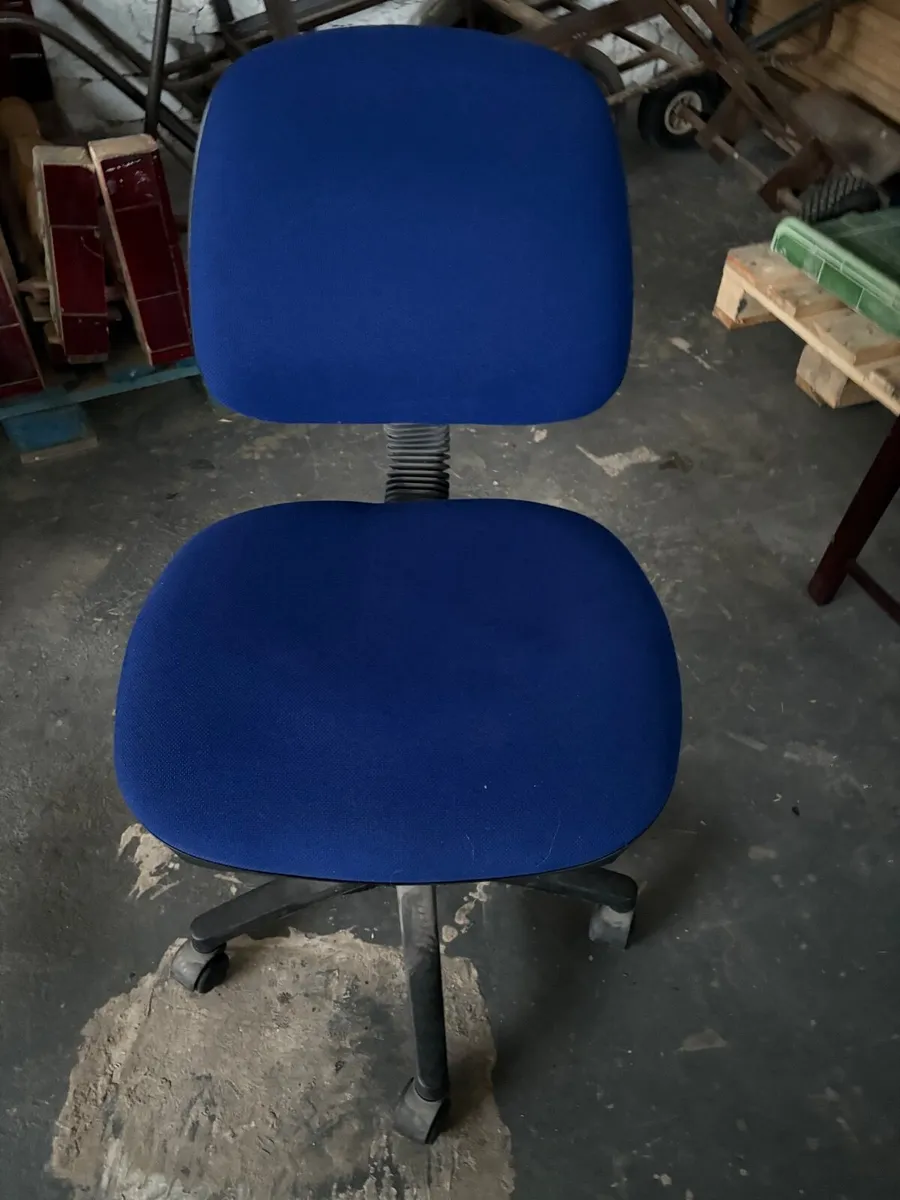 Office swivel chair - Image 2