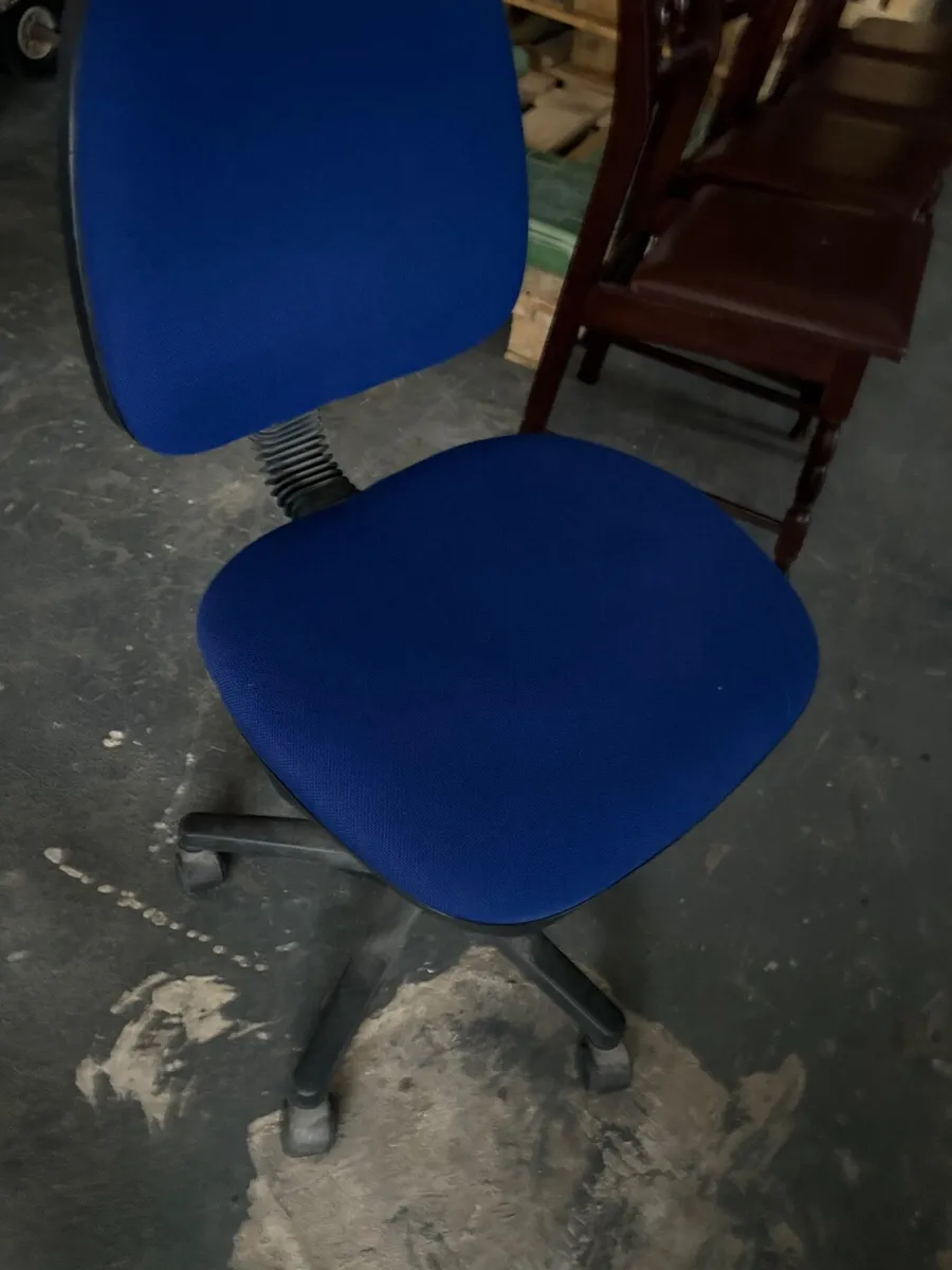 Office swivel chair - Image 3