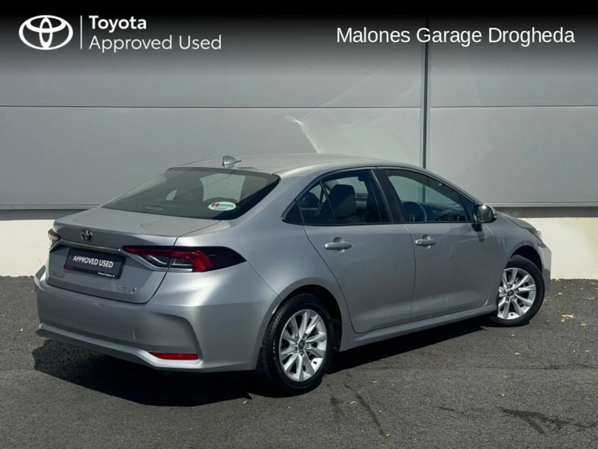 Toyota Corolla 1.8 Hybrid  140hp  Luna Call Now 0 - Image 2