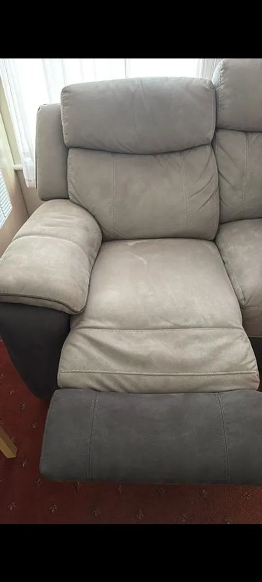 Ryder 3seat powered recliner - Image 4