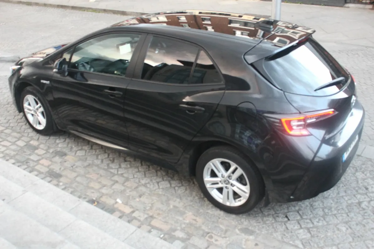 Toyota Corolla Hybrid Luna Hatchback 4Door Auto - Image 4