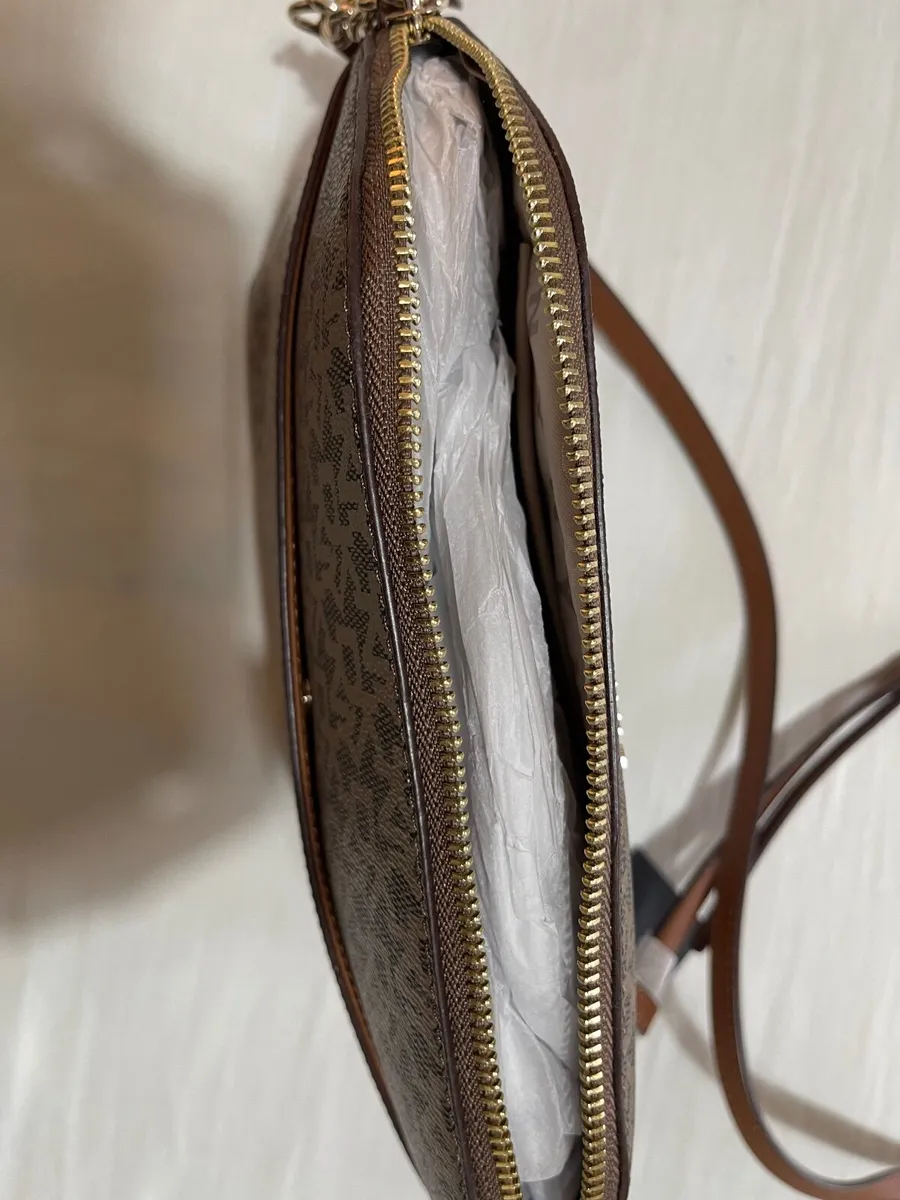 DKNY CROSS BODY Handbag - Image 2